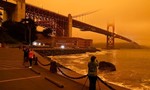 Chùm ảnh bầu trời vịnh San Francisco chuyển đỏ quạch vì cháy rừng
