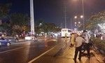 Băng qua đại lộ ở trung tâm Sài Gòn, người phụ nữ bị xe khách tông tử vong