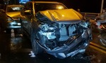 3 vụ TNGT liên hoàn cùng lúc trên cầu Rạch Miễu, 9 ôtô hư hỏng nặng