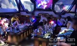 Hàng chục thanh niên bay lắc trong quán karaoke ở Sài Gòn