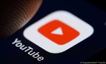 YouTube kéo dài lệnh cấm kênh của ông Trump
