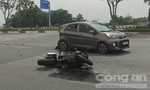 Xe phân khối lớn tông nát đuôi ôtô trên đại lộ Phạm Văn Đồng