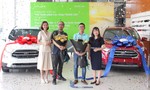 Chubb Life Việt Nam trao 2 chiếc ô tô cho khách hàng trúng thưởng