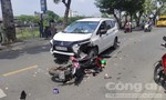 Xe ôm công nghệ đối đầu ô tô, tài xế và khách bị thương nặng