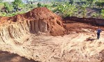 Vụ “trộm” đất làm đường: Giao công an xác minh các xe chở đất