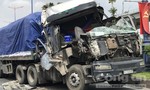 Cabin xe đầu kéo nát vụn sau cú húc đuôi container trên xa lộ Hà Nội