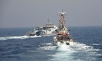 Tàu Mỹ bắn cảnh cáo các tàu tấn công của Iran trên Vịnh Ba Tư