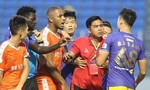 Clip pha đá ác ý của cầu thủ Hà Nội với cầu thủ Đà Nẵng