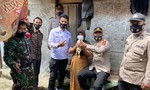 Indonesia tặng gà làm quà cho người chịu tiêm vaccine Covid-19