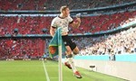 Cầu thủ Đức thề không bao giờ đổi áo với Ronaldo