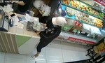 Clip nữ quái làm “ảo thuật” trộm tài sản tại cửa hàng bán trái cây