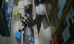 Lại thêm clip “nữ quái” vờ mua hàng để trộm tài sản tại quán trà sữa ở Sài Gòn