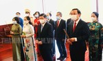 Dâng hoa, dâng hương tưởng niệm Chủ tịch Hồ Chí Minh và Chủ tịch Tôn Đức Thắng