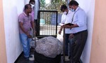 Đào giếng, phát hiện khối đá quý trị giá 100 triệu USD
