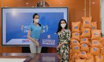 Phương Anh, Thùy Tiên mua máy thở và tặng gạo bà con nghèo