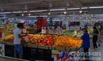 Người dân “vùng xanh” TPHCM vui mừng được đi chợ, siêu thị