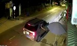 Nhóm người lái ô tô 7 chỗ đi trộm chó lúc nửa đêm