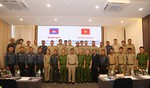 Cảnh sát Việt Nam và Campuchia trao đổi danh sách tội phạm ma tuý bị truy nã