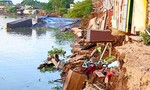 Sạt lở lớn ở sông Mang Thít, nhiều nhà dân bị ảnh hưởng