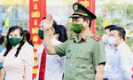 Thiếu tướng Lê Hồng Nam tiễn thanh niên huyện Bình Chánh lên đường nhập ngũ