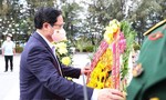 Thủ tướng Phạm Minh Chính dâng hương tưởng niệm các liệt sỹ Gạc Ma