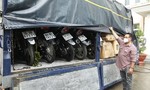 Phát hiện xe tải chở nhiều xe máy bị trộm cắp từ Bình Dương đi An Giang