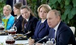 Putin xem lệnh trừng phạt của phương Tây áp lên Nga là “lời tuyên chiến”