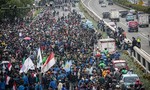 Biểu tình lan rộng ở Indonesia phản đối kéo dài thời gian tổng thống tại vị