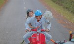 Tài tử Hàn Quốc tập xe máy để đóng phim hợp tác tại Việt Nam