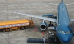Bộ Tài chính nói gì về đề xuất miễn thuế BVMT nhiên liệu của một số hãng hàng không?