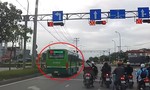 CSGT TPHCM: Xử lý nghiêm tài xế xe buýt “phóng như bay, vượt đèn đỏ”