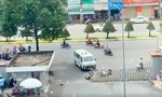 Đối tượng “ngáo đá” lái xe điên cuồng tông vào cổng bệnh viện