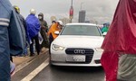 Nghi vấn người đàn ông bỏ lại xe Audi A6 trên cầu Nhật Tân rồi tự tử?