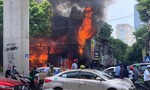 Lại xảy ra cháy lớn cửa hàng sửa máy tính và tiệm bán phở ở Hà Nội