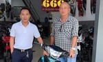 “Hiệp sĩ đường phố” được tặng xe máy trị giá 45 triệu đồng