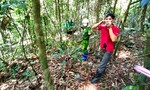 Vụ 'bí ẩn' 2 bộ xương khô trong rừng: Tìm thấy xe máy nghi của nạn nhân
