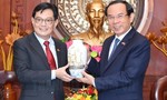 Bí thư Thành ủy Nguyễn Văn Nên tiếp Phó Thủ tướng Singapore Heng Swee Keat