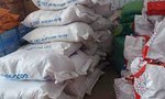 Trưởng thôn ‘ăn chặn’ 5 tấn gạo hỗ trợ người dân mang về nấu rượu và bán