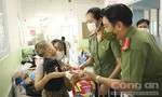 Tuổi trẻ Công an TPHCM mang Trung thu đến các em nhỏ tại bệnh viện