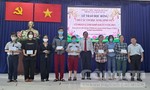 Trao học bổng cho học sinh, sinh viên nghèo vượt khó quận Gò Vấp