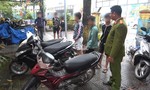 Bắt quả tang nhóm 6 thiếu niên trộm cắp một lúc 2 xe máy