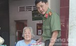 Chuyên đề Công an TPHCM thăm, tặng quà mẹ Việt Nam Anh hùng