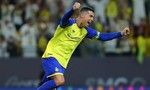 Clip Ronaldo sút phạt 30m ghi bàn cứu Al Nassr