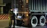 Xe máy tông đuôi container trên đường Mỹ Phước Tân Vạn, 1 thanh niên tử nạn