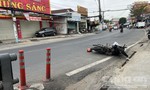 TPHCM: Xe máy đổ dốc cầu va chạm với xe tải, người đàn ông tử vong