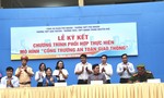 Công an quận Phú Nhuận đồng hành với chương trình “Cổng trường an toàn giao thông”