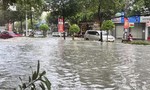 Mưa lớn khiến nhiều tuyến đường tại Đồng Nai ngập sâu