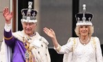 Vua Charles III chính thức đăng quang trong buổi lễ trang trọng và truyền thống