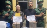 Bắt quả tang 2 đối tượng vận chuyển 34 bánh heroin từ nước ngoài về Việt Nam