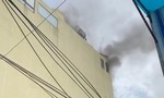 Nhanh chóng dập tắt đám cháy căn nhà cao tầng trong hẻm ở TPHCM